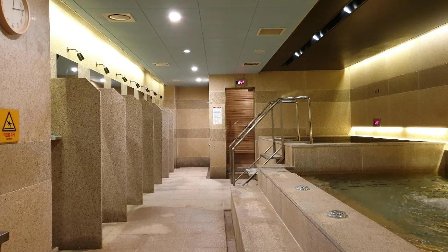 Hotel The Designers Seoul Station