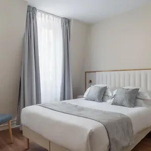 Des Deux Avenues 3* Париж