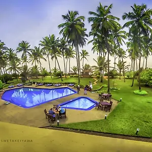 Palm Village 3* Усветакейява